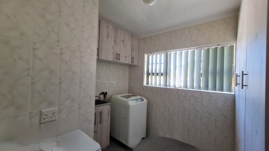 4 Bedroom Property for Sale in Dana Bay Western Cape